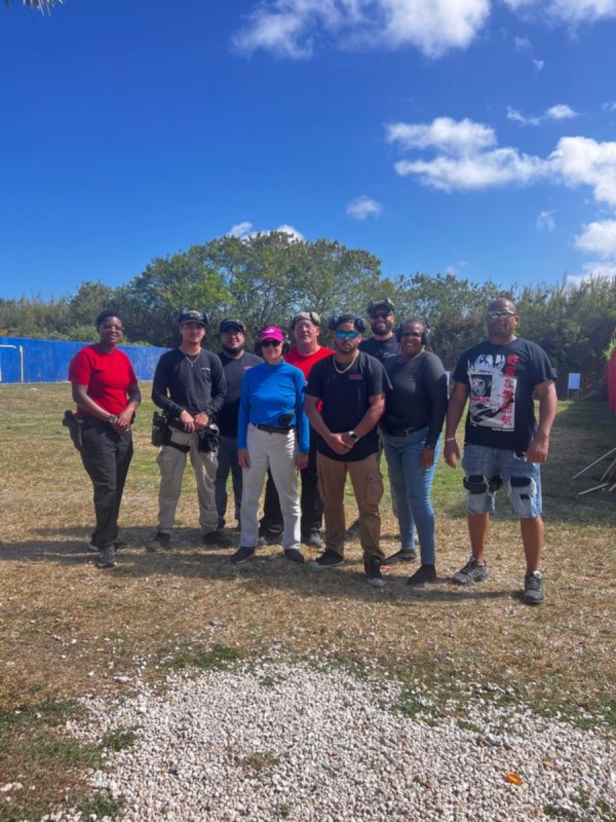 Defensive pistol training at 360 Tactical Miami (photo 6)