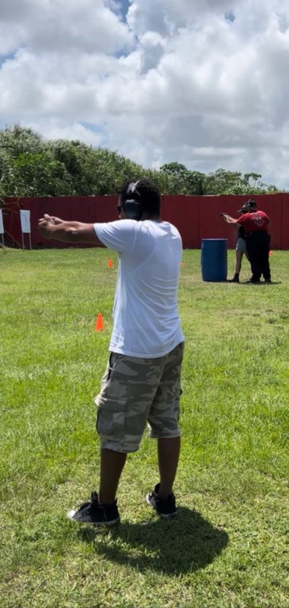 Defensive pistol training at 360 Tactical Miami (photo 21)